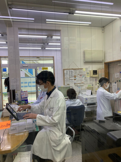 新倉ニコニコ薬局の画像