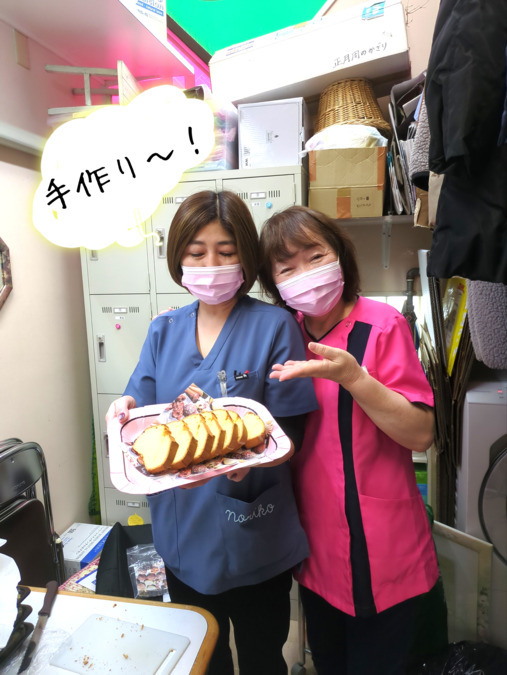 うらかわ歯科医院（歯科衛生士の求人）の写真11枚目：手作りケーキが得意のTさん。
みなさんどうぞ～・・・