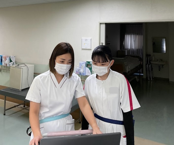 鵜飼病院（看護師/准看護師の求人）の写真4枚目：後進の育成にも力を入れています