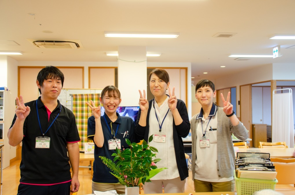 小規模多機能ライフケアホームいきがいライフたかまつの写真2枚目：チームワークで仕事ができる環境づくりを心掛けています！