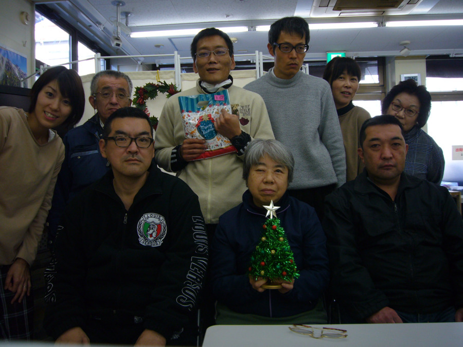 ふるさと作業所（サービス管理責任者の求人）の写真3枚目：クリスマス会もお誕生日会もどんどん開催しています！
