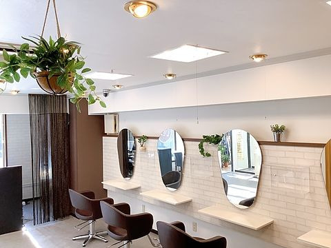 Hair make UE2 上本町店（美容師の求人）の写真2枚目：