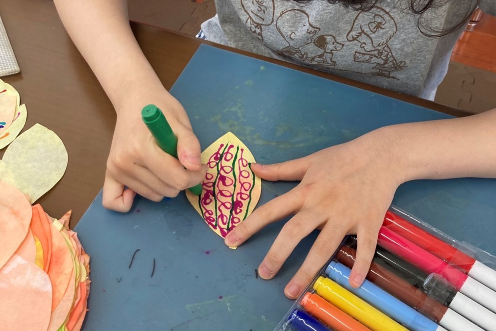 放課後等デイサービスらしさ吉祥寺(児童発達支援管理責任者の求人)の写真2枚目:季節に合わせた工作やイベントを行っています。