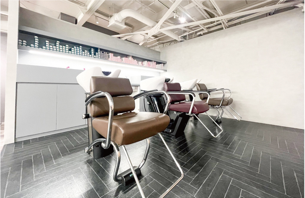 美容室SALONS 京阪守口市駅京街道店（美容師の求人）の写真6枚目：