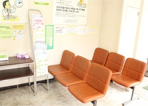 ユニスマイル薬局 いくし店(薬剤師の求人)の写真2枚目:明るく過ごしやすい店内です。