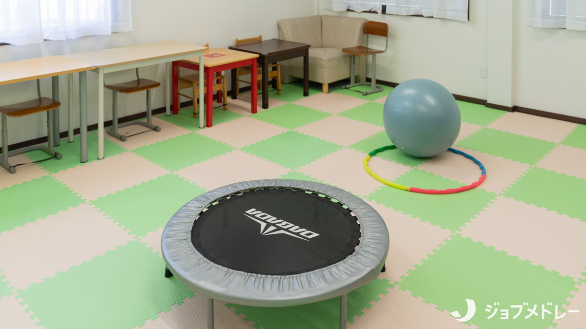 （児童指導員/指導員の求人）の写真5枚目：運動できる設備も整えています