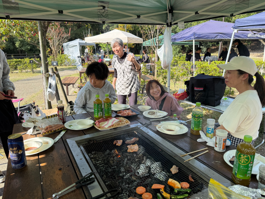 ヘルパーステーション　いずみ（介護職/ヘルパーの求人）の写真4枚目：バーベキューをしました。