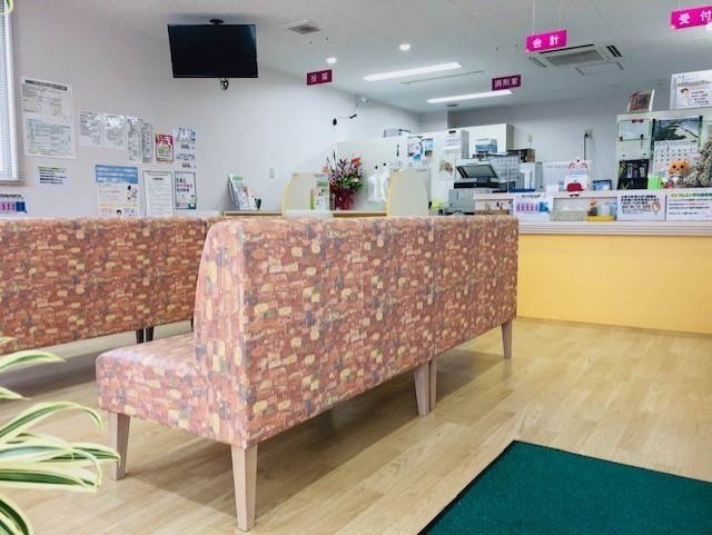 ハープ薬局 いしみね店の写真:いしみね店 待合室