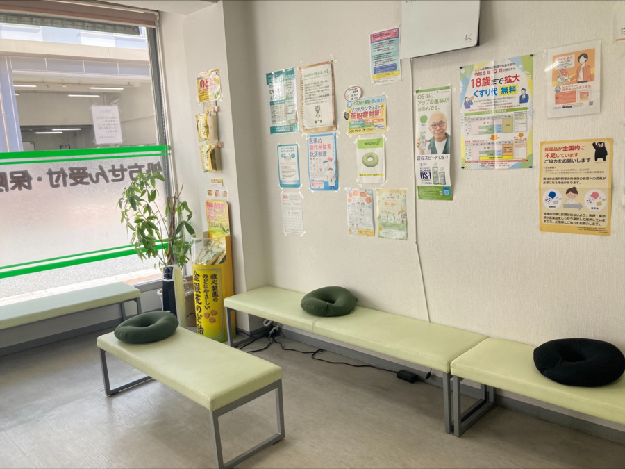 うさぎ薬局古川町店（薬剤師の求人）の写真3枚目：うさぎ薬局古川町店の内観