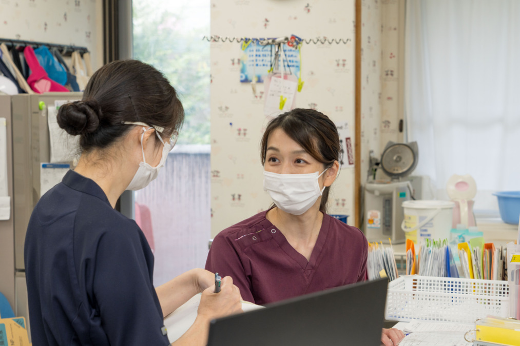 たま日吉台病院（看護師/准看護師の求人）の写真6枚目：経験が浅い方も、プリセプター制度で安心して復職できます◎