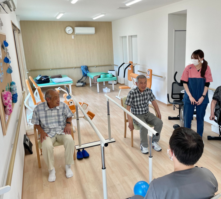 リハビリ専門デイサービス　憩い（介護職/ヘルパーの求人）の写真5枚目：