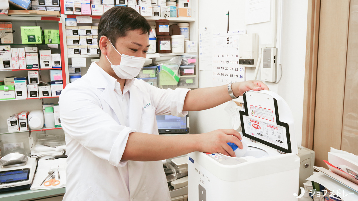 アクタ薬局 高森店（薬剤師の求人）の写真10枚目：正確な調剤のために設備を整えています