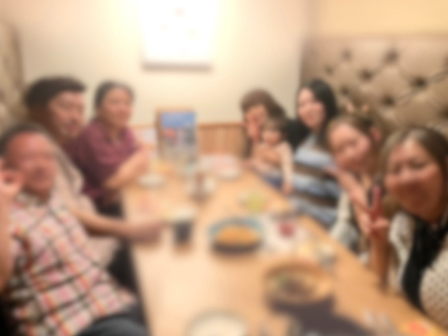 AMS訪問看護（理学療法士の求人）の写真3枚目：勤務日にみんなでご飯会✨（年に1,2回/会社負担）