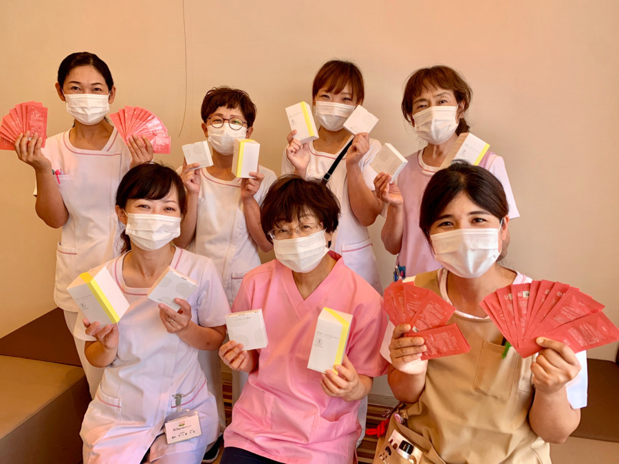 きむら内科小児科クリニック（臨床検査技師の求人）の写真21枚目：コロナ対策医療従事者感謝化粧品セットいただいて大喜び♪