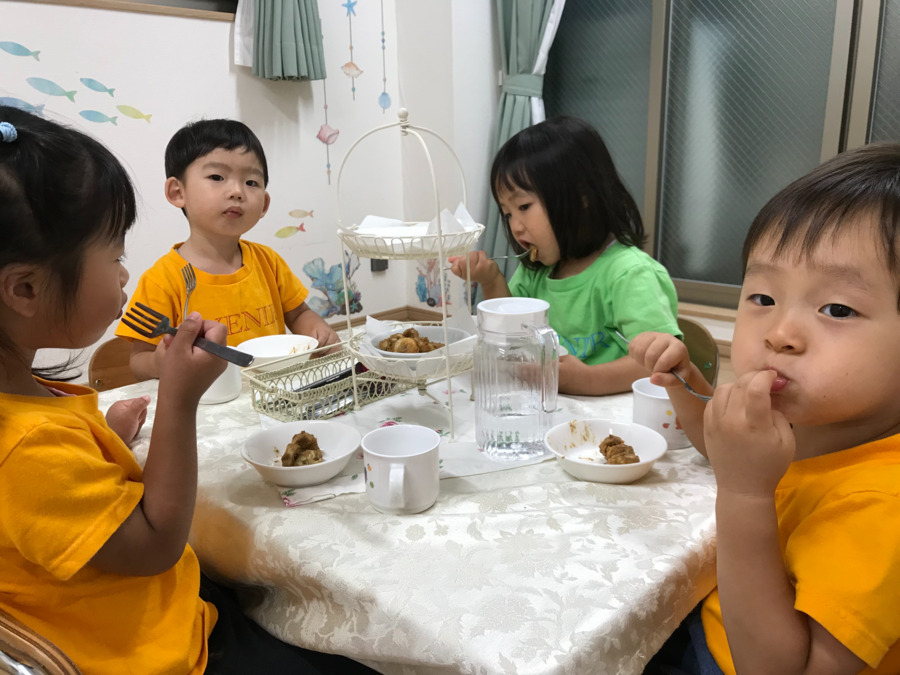 アベニール保育園（保育士の求人）の写真11枚目：アフタヌーンティータイム♪