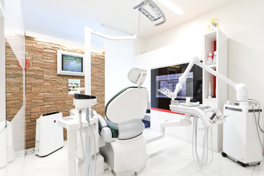 新枝歯科医院の写真4枚目:各診療室は個室または半個室です