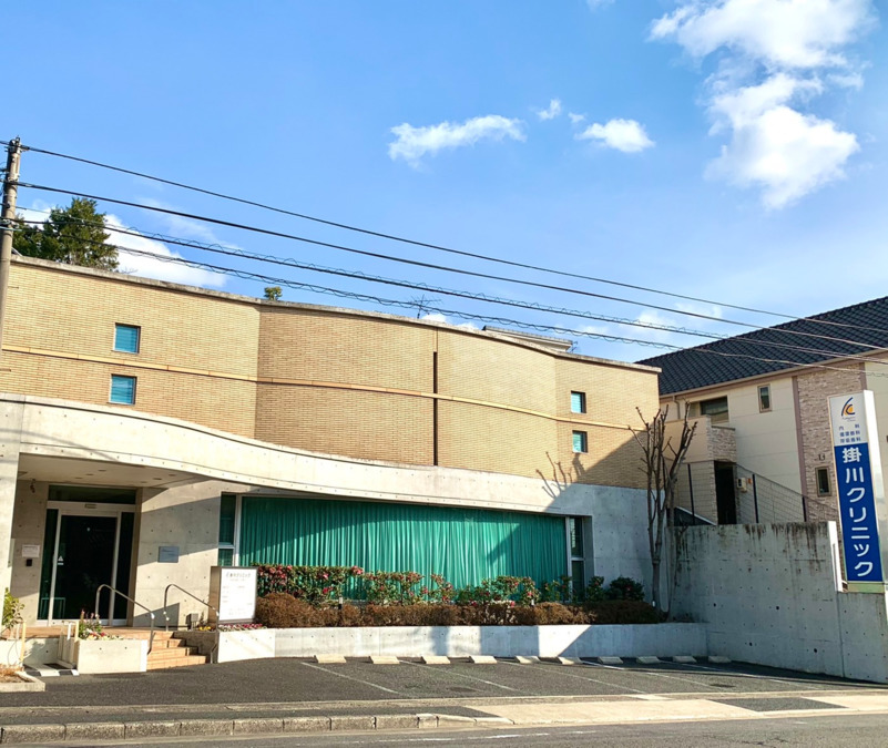 掛川クリニックの写真2枚目：駐車場はクリニックの前に５台、徒歩１分の場所に第二駐車場があります。