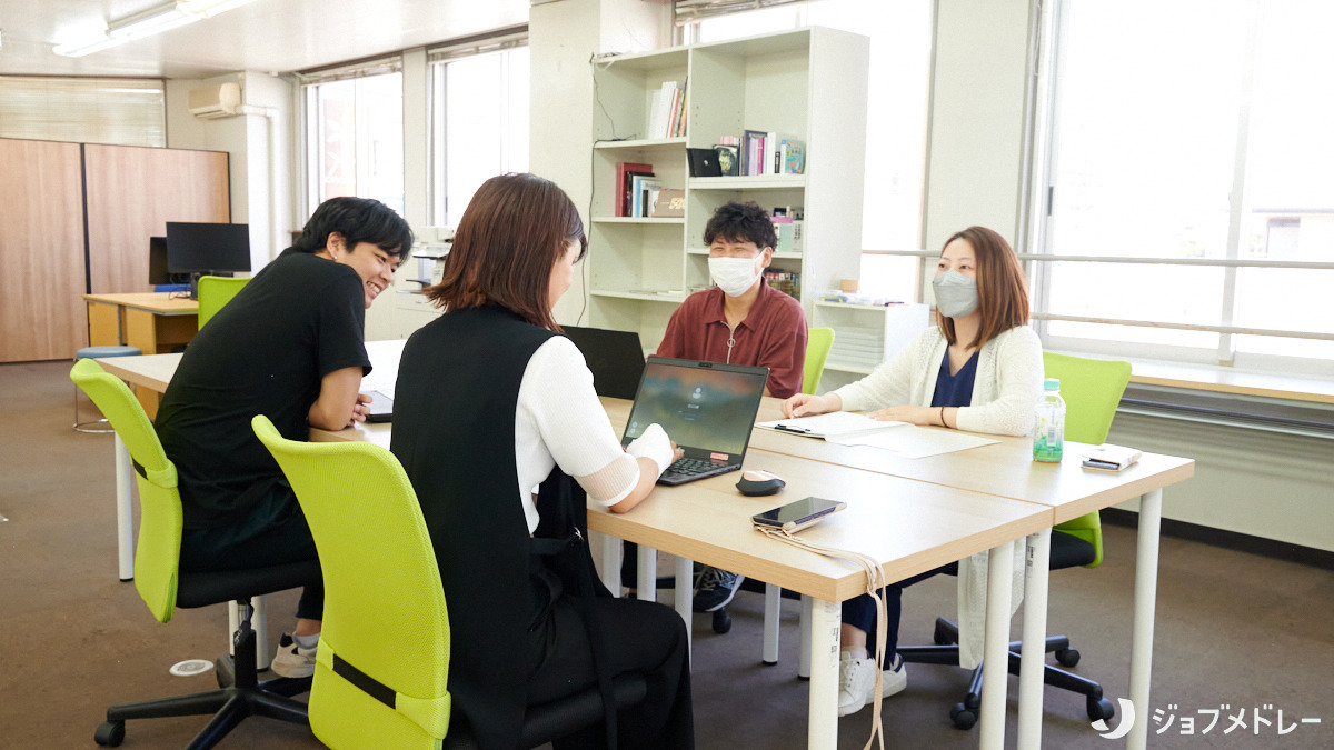 就労継続支援B型事業所　だいこん畑β　住之江店【2025年04月01日オープン】の写真8枚目：スタッフ同士の連携を大切にしています