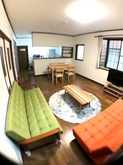 カランドリエ　癒しの家（サービス管理責任者の求人）の写真2枚目：蓮沼棟リビング
雰囲気を明るいイメージにしております。
