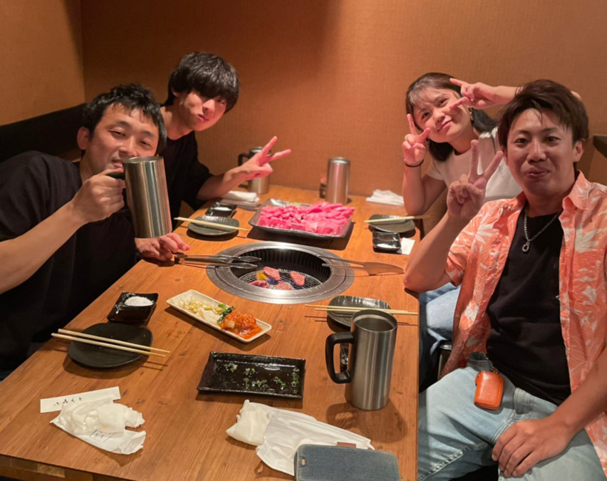 河内松原鍼灸整骨院（柔道整復師の求人）の写真9枚目：食事会の様子