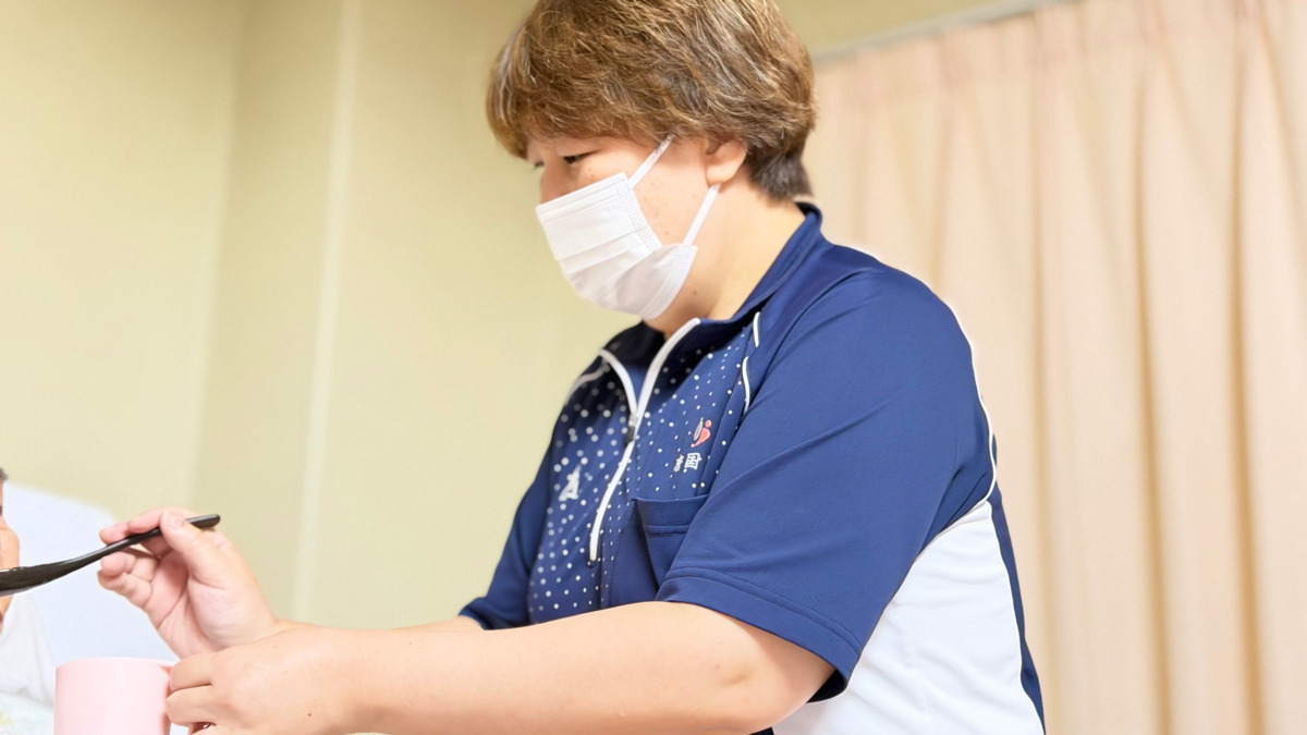 特別養護老人ホーム唐国園（介護職/ヘルパーの求人）の写真4枚目：水分💧補給も大切です‼️