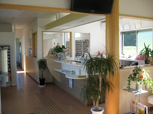 調剤薬局花みかん すくま店(調剤事務の求人)の写真2枚目:受付