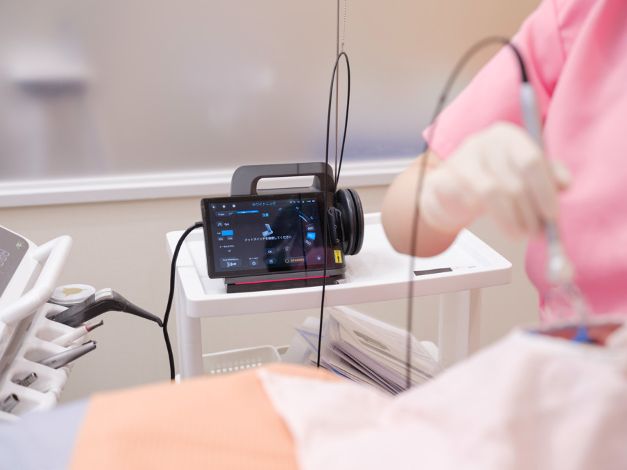 小野瀬歯科医院（歯科医師の求人）の写真9枚目：最新のレーザー（S3 Blue PDT）導入！