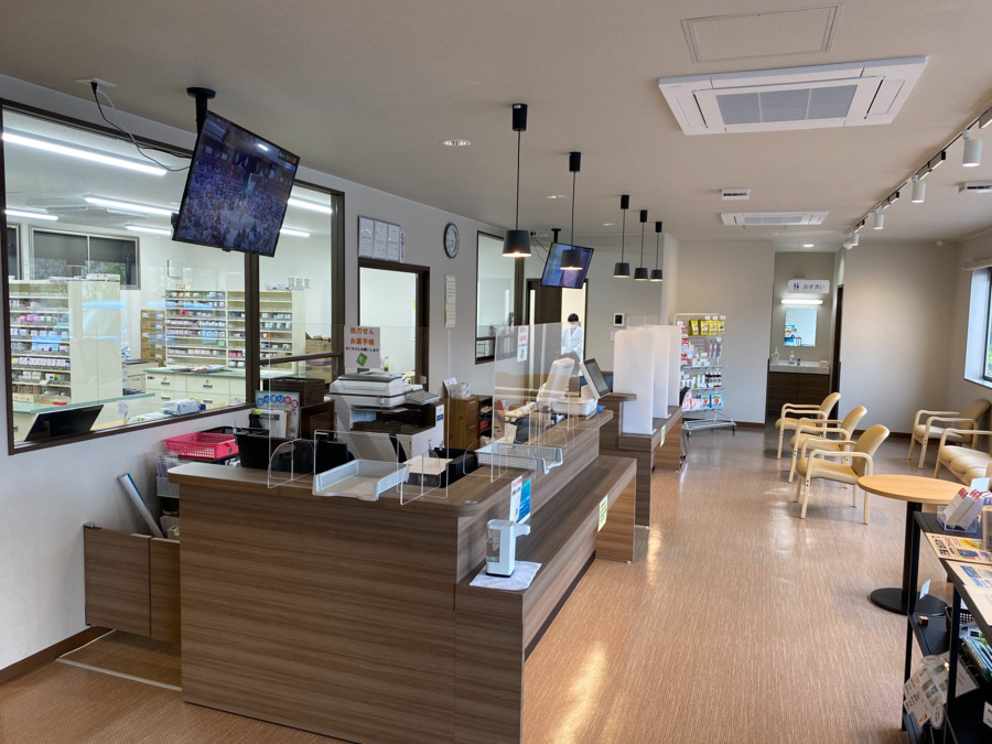 徳永薬局 あいら中央店（調剤事務の求人）の写真2枚目：