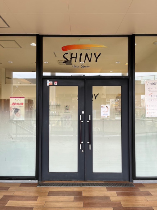SHINY 千住大橋店（美容師の求人）の写真2枚目：