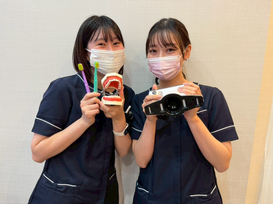 前橋けやき歯科・矯正歯科【2025年08月オープン】(歯科衛生士の求人)の写真3枚目:楽しく勉強熱心なスタッフたち!