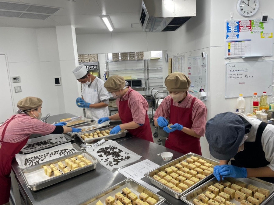 株式会社京料理花萬 モーツァルトしずかこども園内の厨房(調理師/調理スタッフの求人)の写真4枚目: