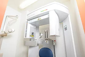 シード歯科・矯正歯科（歯科医師の求人）の写真5枚目：CTやマイクロスコープなど最新の設備が揃っています。