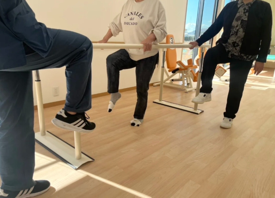 リハビリ専門デイサービス 憩い(介護職/ヘルパーの求人)の写真2枚目: