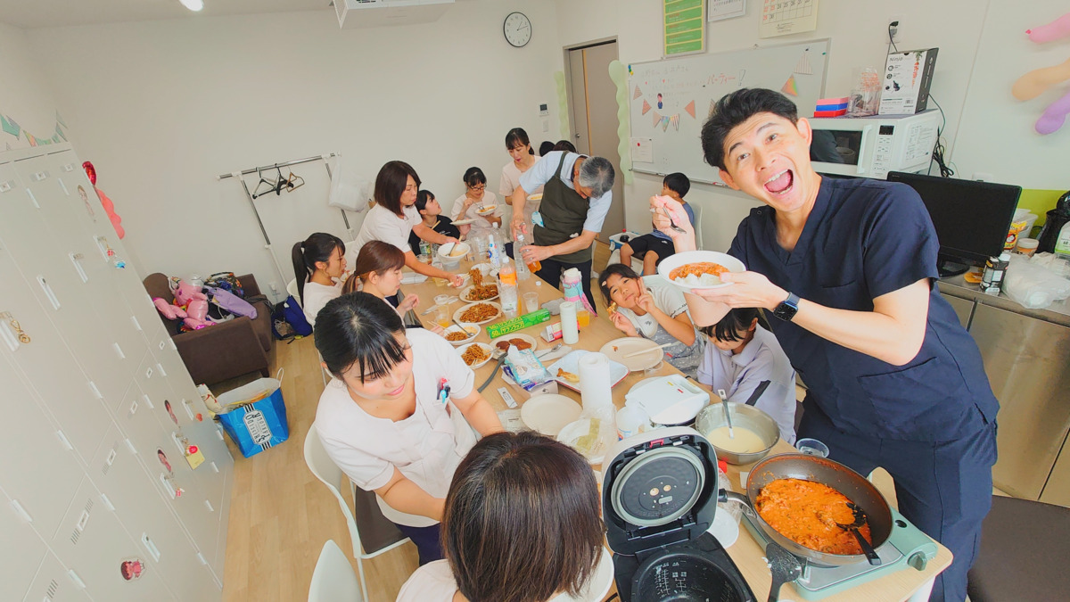 きむら内科小児科クリニック（看護師/准看護師の求人）の写真9枚目：スタッフ感謝祭の様子。ご家族も参加されました♪