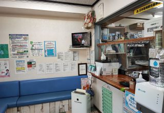 うわじま薬局（薬剤師の求人）の写真2枚目：うわじま薬局の待合