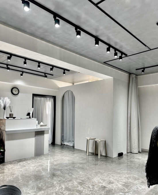 EYE&NAIL　YUZUME目黒店【2025年08月04日オープン】（アイリストの求人）の写真3枚目：