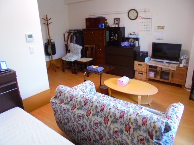伊丹ケアハートガーデンの写真4枚目：ご入居者の居室風景
