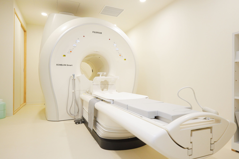 たけしたクリニック【2024年11月オープン】(診療放射線技師の求人)の写真3枚目:MRIには人工知能を搭載しており、高速撮像が可能です