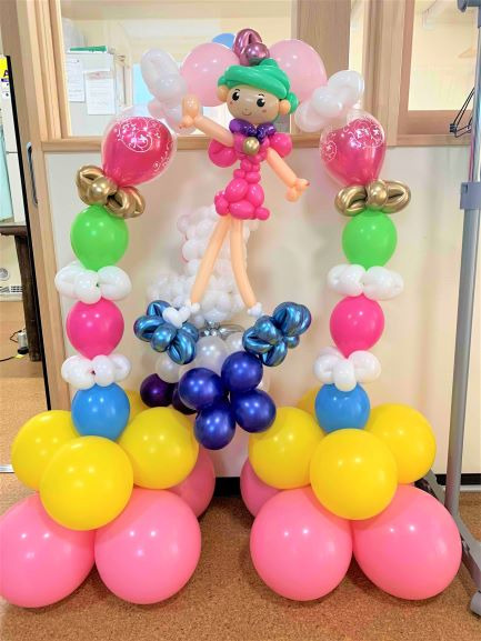 こばとKID'Sクラブ妻田の写真3枚目：素敵なバルーンアートをいただきました♪
子どもたちも大喜びです！