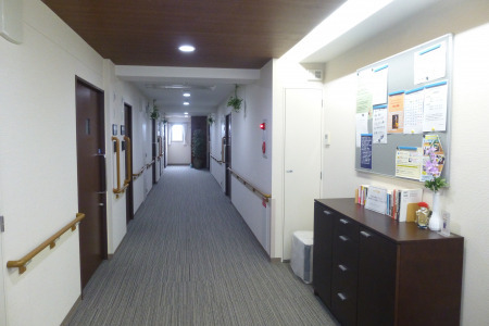 ミモザ白寿庵京王堀之内サービス付き高齢者向け住宅の写真4枚目：ご利用者に、そっと寄り添い・支えあう。ありのままを受け入れ支援して行きます。
