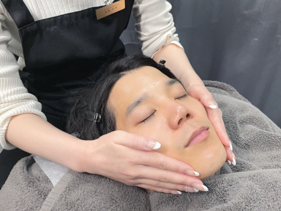 Mode!? 池袋東口店 メンズ眉毛サロン【2025年04月01日オープン】の写真6枚目：人気No.2メンズフェイシャル