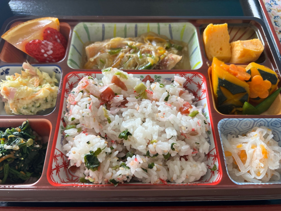 夢咲ホームみず穂の写真4枚目：食事は手作りにてご提供。ご利用者様にご好評いただいています。