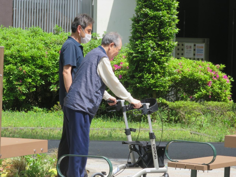 デイサービス百花（生活相談員の求人）の写真1枚目：