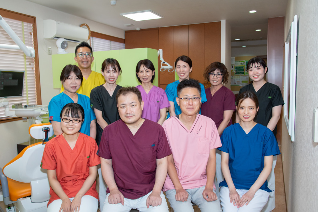 おがわ歯科クリニック（歯科助手の求人）の写真2枚目：おがわ歯科スタッフ
