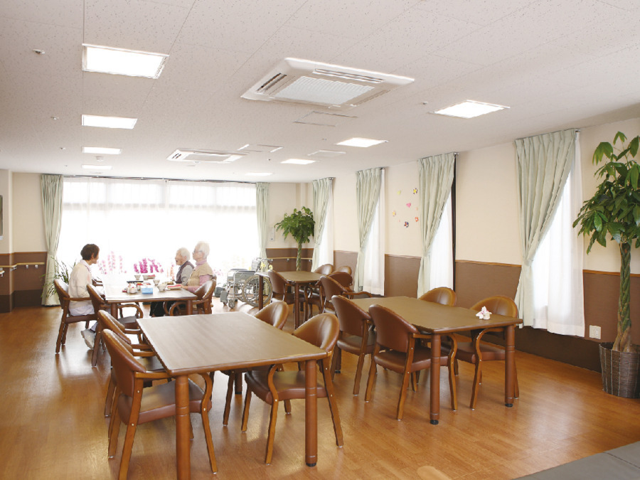 介護付き有料老人ホームでらいと焼津(介護職/ヘルパーの求人)の写真5枚目: