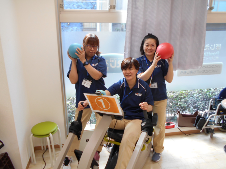 ぽじえじステーション南大井（介護職/ヘルパーの求人）の写真4枚目：女性スタッフが多い職場です