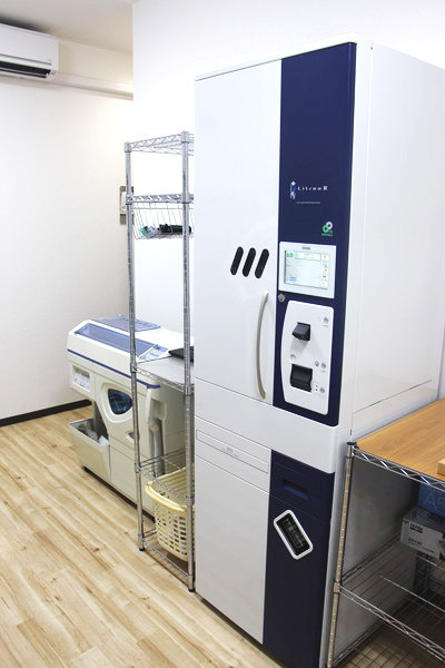 しろくま調剤薬局　桃谷店（薬剤師の求人）の写真3枚目：しろくま調剤薬局　桃谷店の内観