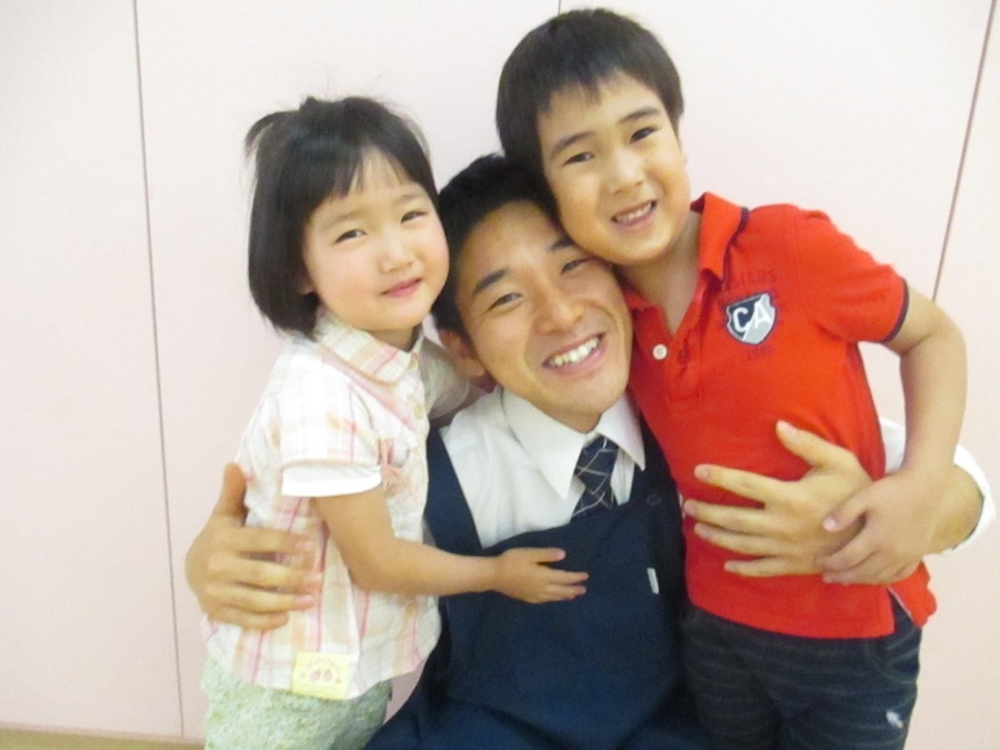 社会福祉法人紀秀会　　紀秀会川越南やまだ保育園の写真4枚目：男性職員活躍中！