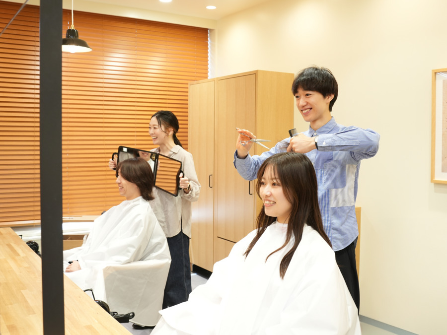 FaSS ニュウマン高輪店/キュービーネット株式会社の写真