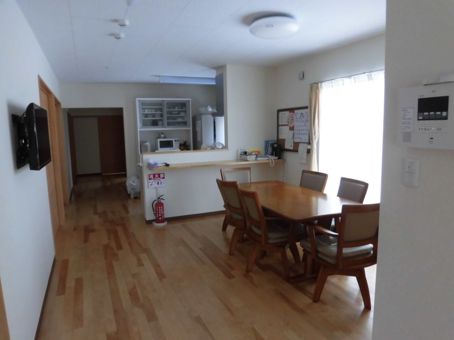 共同生活援助事業所コラボ　の写真3枚目：リビング